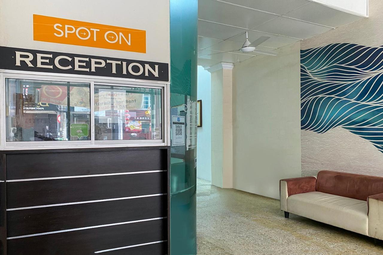 Spot On 89673 Good Friend Hotel George Town Exterior foto